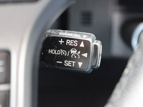 Used 2019 Toyota Tacoma TRD Sport image 36