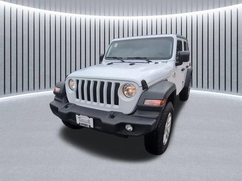 Used 2020 Jeep Wrangler Unlimited Sport S AWD/4WD image 3