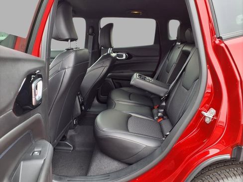 New 2026 Jeep Compass Latitude AWD/4WD image 21