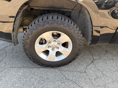 Used 2022 RAM 1500 Big Horn AWD/4WD image 5