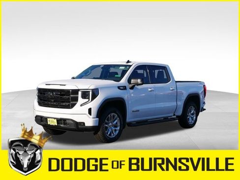 Used 2022 GMC Sierra 1500 Elevation w/ Elevation Premium Package image 3