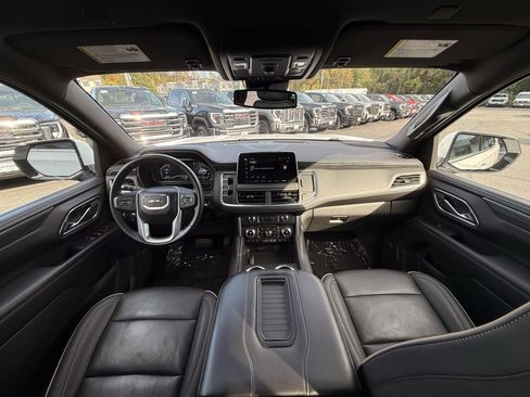 Certified 2024 GMC Yukon SLT image 9