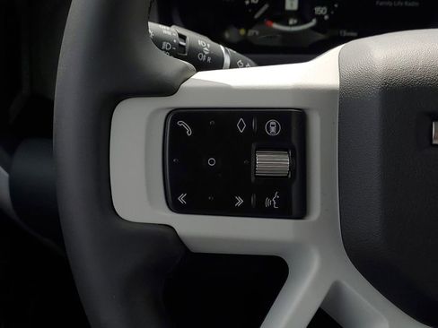 New 2026 Land Rover Defender 130 X-Dynamic SE AWD/4WD image 15