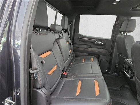 Used 2023 GMC Sierra 1500 AT4 w/ AT4 Premium Package AWD/4WD image 19