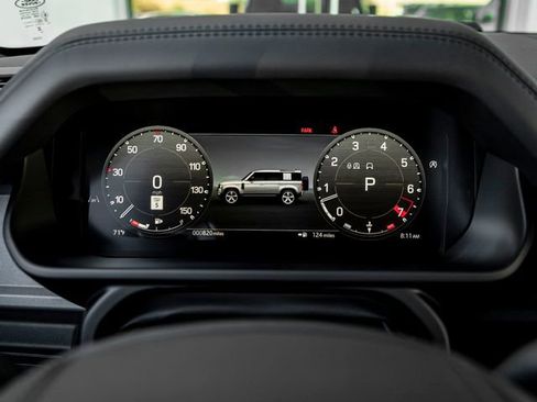 Used 2026 Land Rover Defender 110 X AWD/4WD image 18