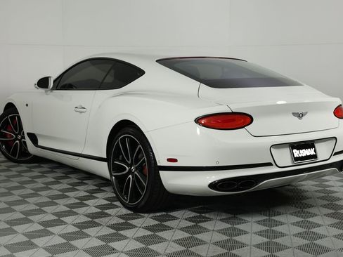Used 2020 Bentley Continental GT image 3