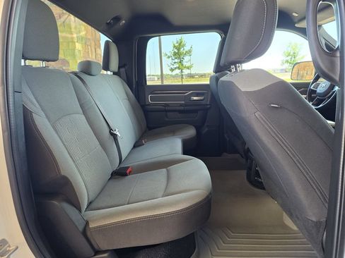 Used 2022 RAM 3500 Big Horn AWD/4WD image 18