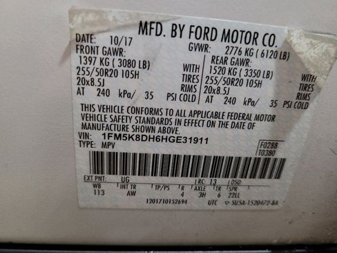 Used 2017 Ford Explorer XLT w/ Equipment Group 202A AWD/4WD image 33
