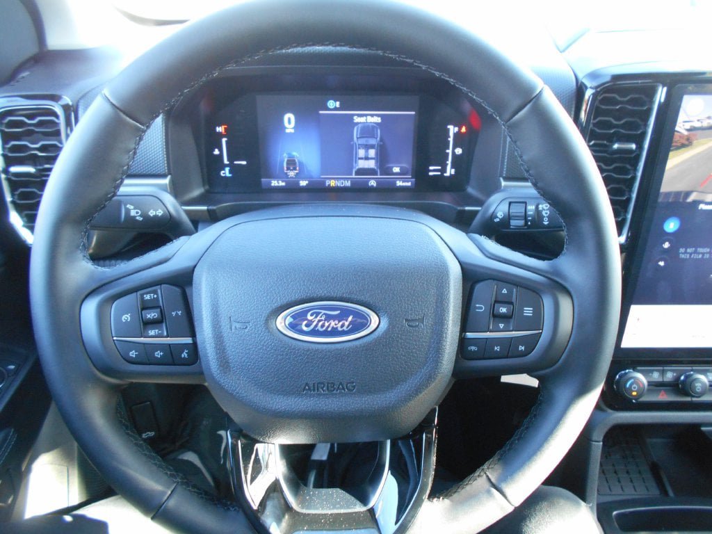 New 2025 Ford Ranger XLT w/ Equipment Group 301A High RWD image 9
