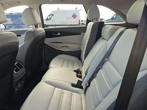 Certified 2020 Kia Sorento SX image 12