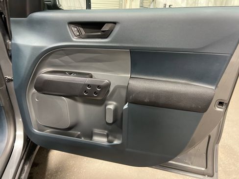 Used 2025 Ford Maverick XL image 10