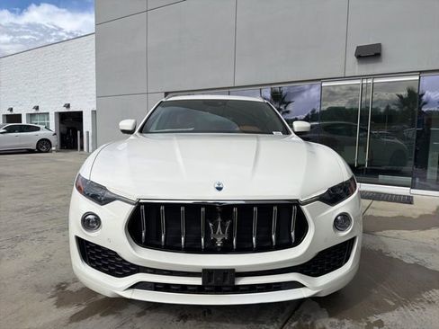 Certified 2023 Maserati Levante GT AWD/4WD image 3