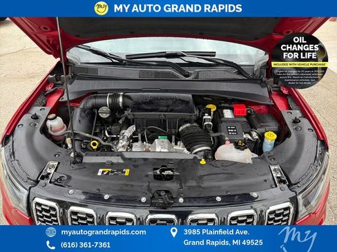 Used 2025 Jeep Compass Limited AWD/4WD image 25