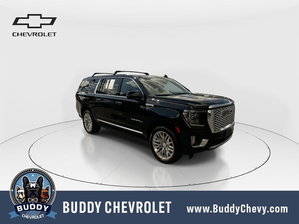 Used 2023 GMC Yukon XL Denali AWD/4WD image 2