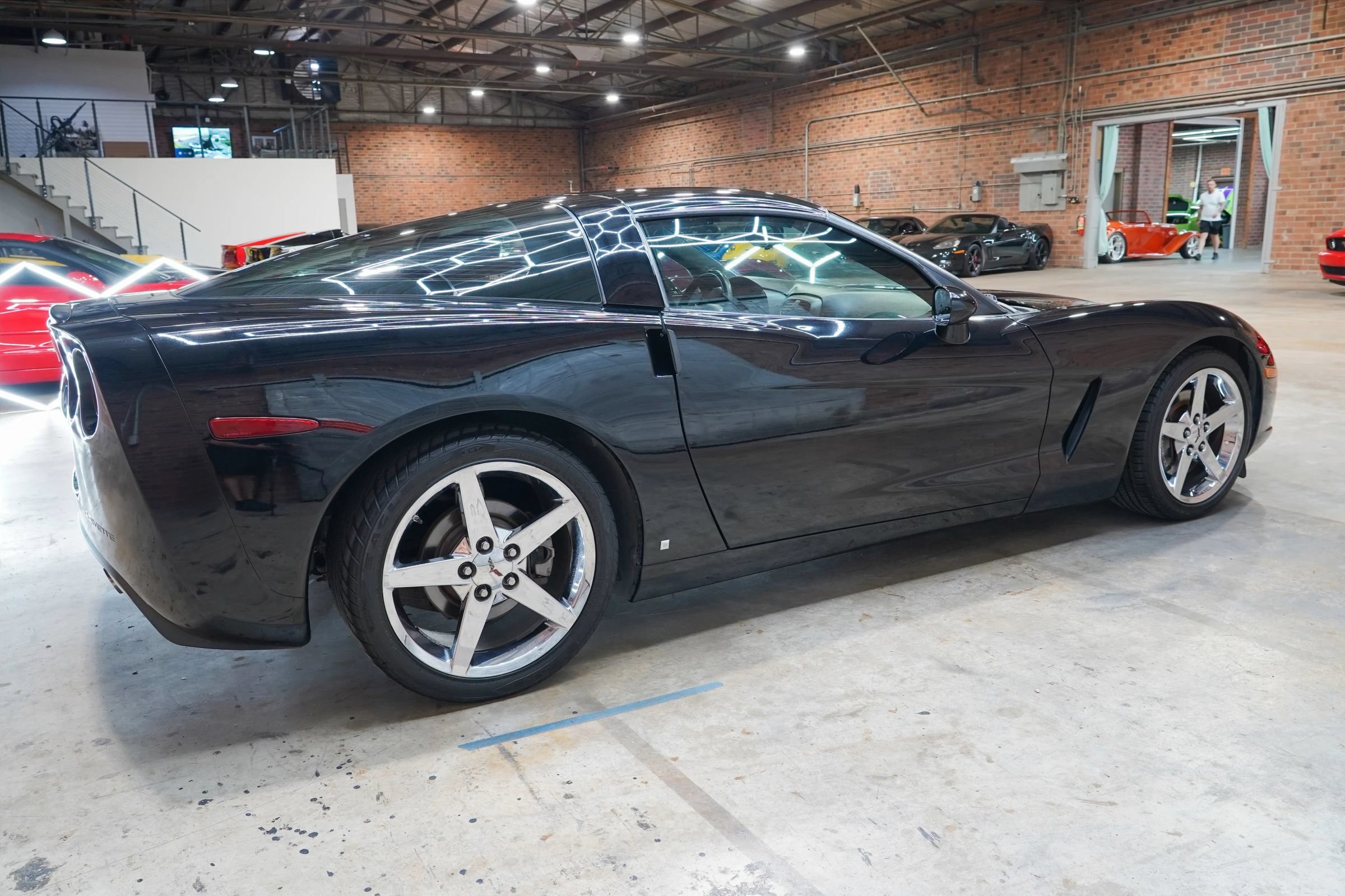 Used 2007 Chevrolet Corvette Coupe w/ Preferred Equipment Group RWD image 13