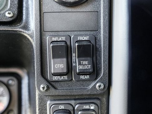 Used 2003 HUMMER H1 4-Door Open Top AWD/4WD image 41