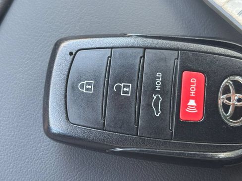 Used 2025 Toyota Crown AWD/4WD image 16