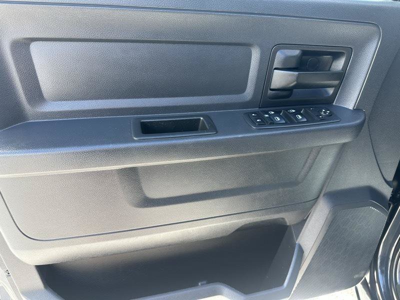 Used 2017 RAM 1500 Tradesman w/ Chrome Appearance Group RWD image 13