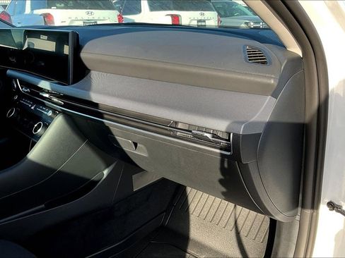 New 2026 Hyundai Sonata SEL image 18