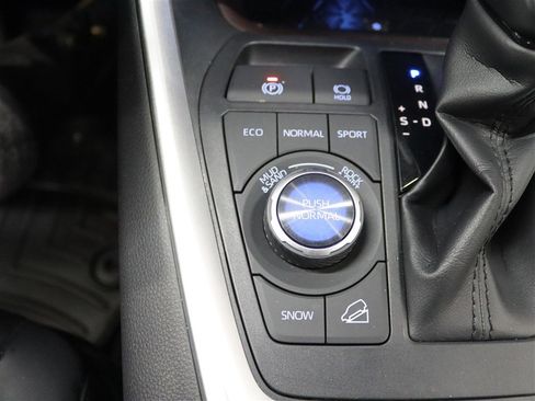 Used 2019 Toyota RAV4 Limited AWD/4WD image 37