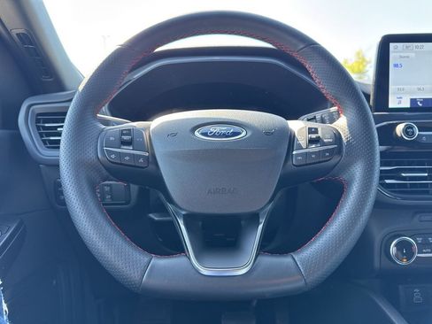 Used 2025 Ford Escape ST-Line w/ Equipment Group 301A image 13