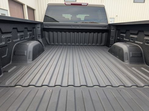 New 2026 GMC Sierra 1500 Pro w/ Graphite Edition AWD/4WD image 9