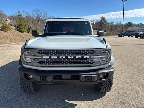 New 2026 Ford Bronco Badlands image 7