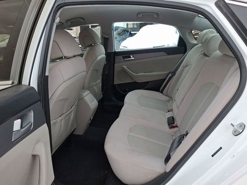 Used 2017 Hyundai Sonata SE image 9