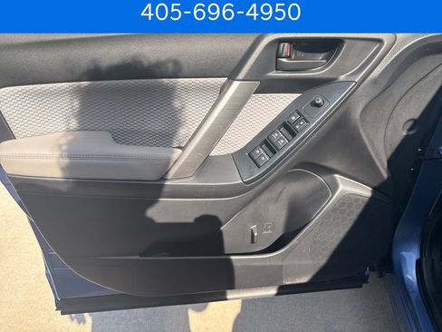 Used 2018 Subaru Forester 2.5i Premium AWD/4WD image 12