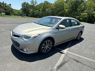 Used 2015 Toyota Avalon XLE Touring FWD video 2
