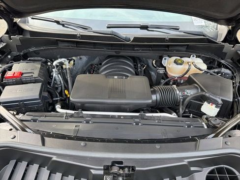 Used 2023 GMC Yukon AT4 w/ AT4 Premium Plus Package image 27