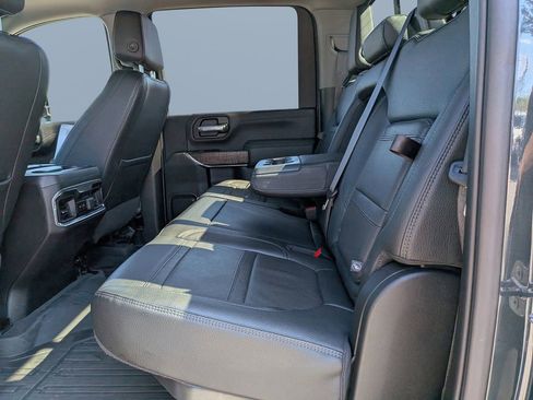 Used 2022 GMC Sierra 2500 Denali w/ Denali Ultimate Package image 14