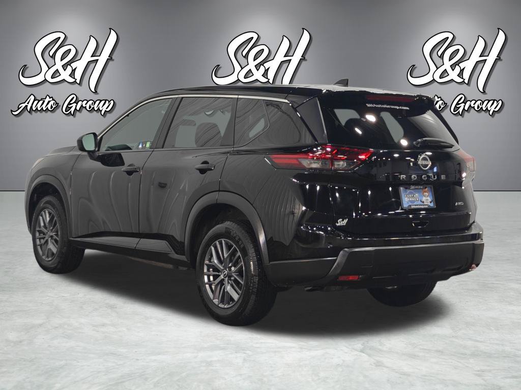 Used 2024 Nissan Rogue S AWD/4WD image 15
