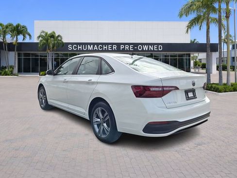 Used 2023 Volkswagen Jetta SE FWD image 5