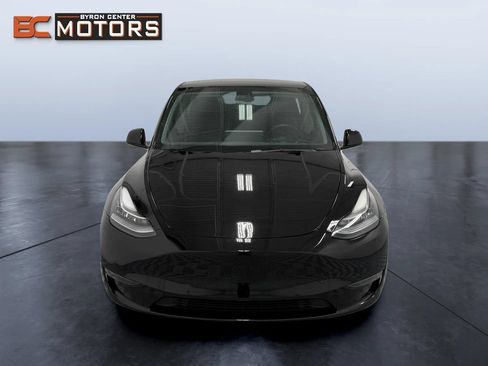 Used 2021 Tesla Model Y Long Range AWD/4WD image 8