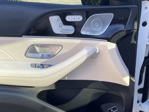 Certified 2025 Mercedes-Benz GLE 350 4MATIC w/ AMG Line Exterior image 17