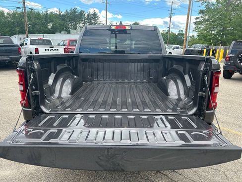 New 2026 RAM 1500 Express AWD/4WD image 29