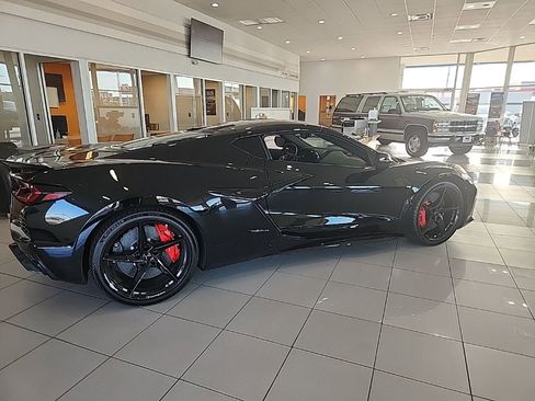 Used 2025 Chevrolet Corvette E-Ray AWD/4WD image 5