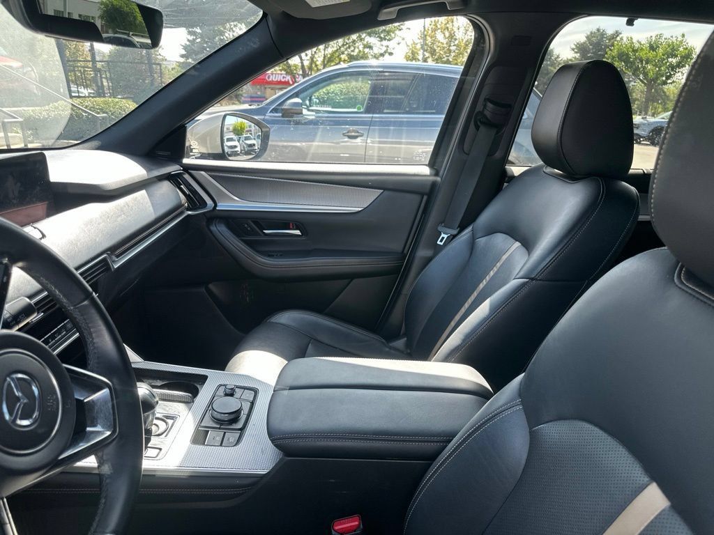 Used 2024 MAZDA CX-90 Plug-In Hybrid w/ Premium Plus AWD/4WD image 9