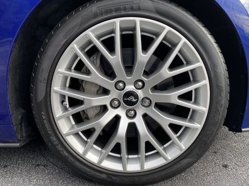 Used 2016 Ford Mustang GT Premium w/ Equipment Group 401A RWD image 40