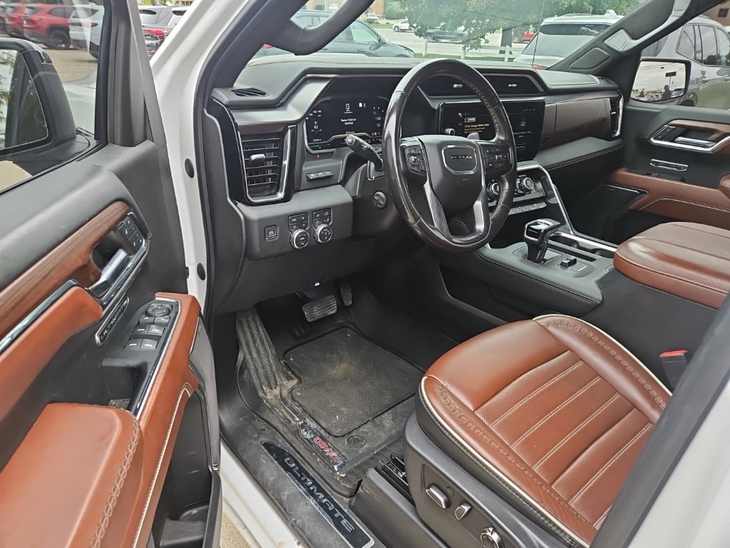 Used 2023 GMC Sierra 1500 Denali Ultimate AWD/4WD image 6