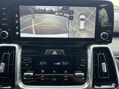 Used 2023 Kia Sorento SX Prestige image 6