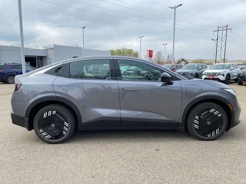 New 2026 Nissan Leaf image 6