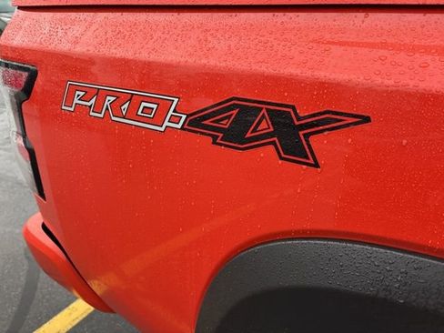 Used 2025 Nissan Frontier PRO-4X w/ Pro Premium Package image 10