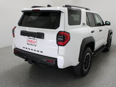 Used 2025 Toyota 4Runner TRD Off-Road Premium w/ Tow Technology Package AWD/4WD image 7
