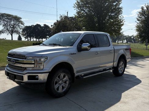 Used 2018 Ford F150 Lariat w/ Equipment Group 502A Luxury image 2