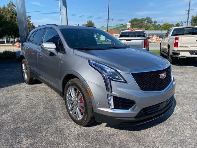 Used 2026 Cadillac XT5 Sportv w/ LPO, Floor Liner Package AWD/4WD image 7