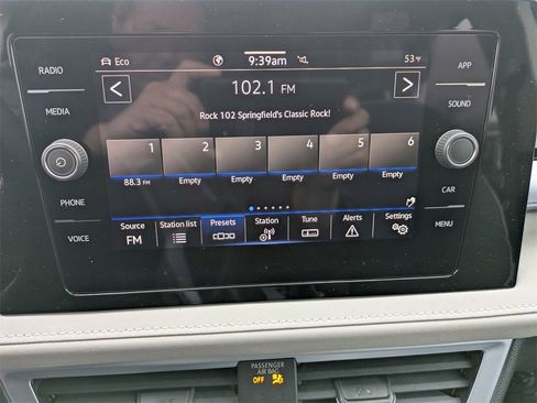 New 2026 Volkswagen Taos SE image 23