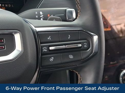Used 2024 GMC Acadia AT4 AWD/4WD image 8