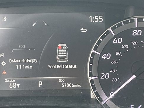 Used 2023 Toyota Highlander XLE image 7